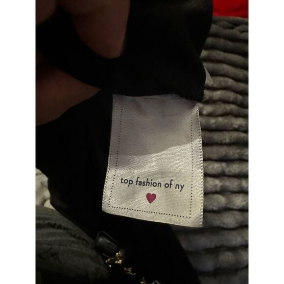 Plus size 3xl long sleeve hooded top/shirt sequin lips/mouth xo - Picture 3 of 5